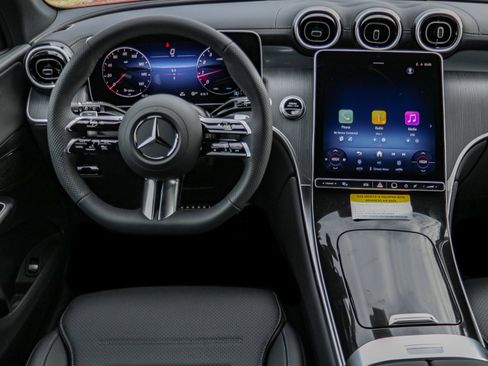 New 2026 Mercedes-Benz GLC 300 4MATIC image 14