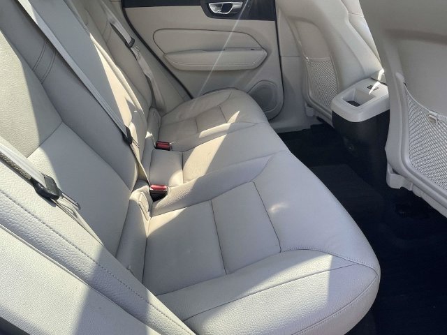 Used 2024 Volvo XC60 B5 Core w/ Climate Package AWD/4WD image 13