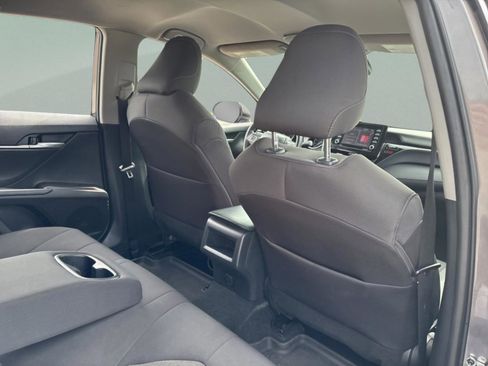 Used 2023 Toyota Camry LE image 33