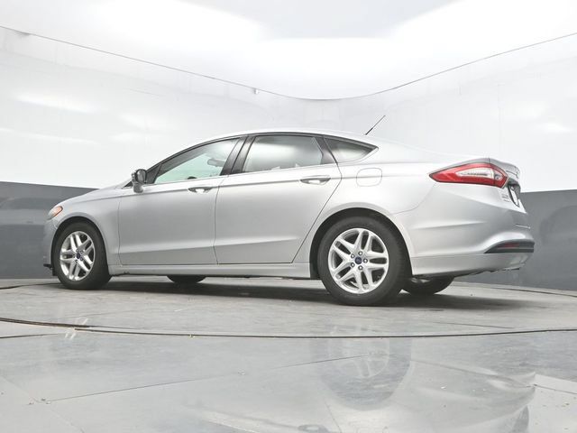 Used 2015 Ford Fusion SE FWD image 35