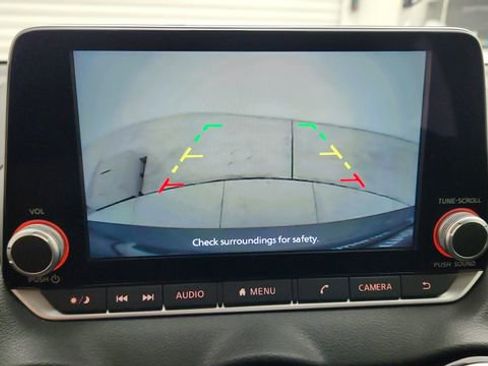 Used 2024 Nissan Sentra SV FWD image 14