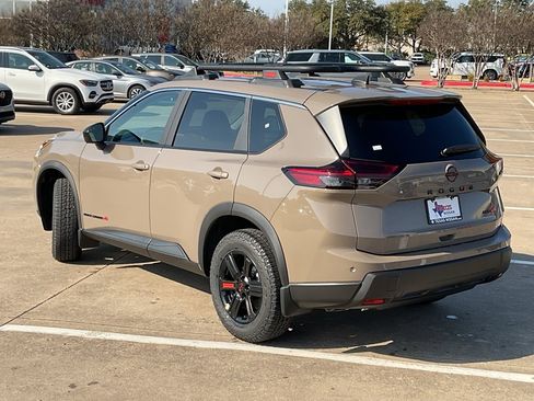 New 2026 Nissan Rogue SV image 7