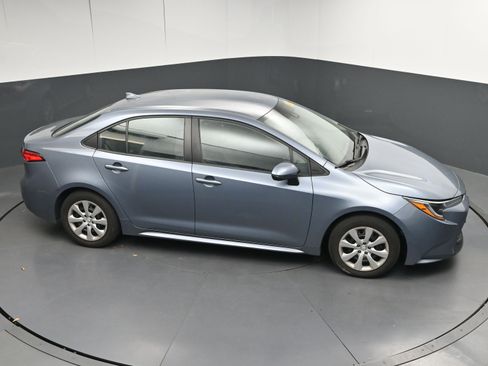 Used 2020 Toyota Corolla LE image 32