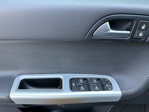 Used 2011 Volvo S40 T5 FWD image 10