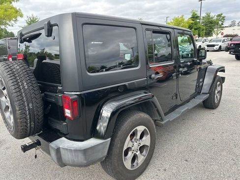 Certified 2017 Jeep Wrangler Unlimited Sahara w/ Connectivity Group AWD/4WD image 3