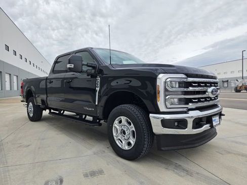 New 2026 Ford F350 XLT w/ XLT Premium Package image 6