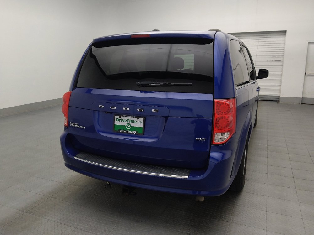 Used 2020 Dodge Grand Caravan SXT w/ Driver Convenience Group FWD image 7