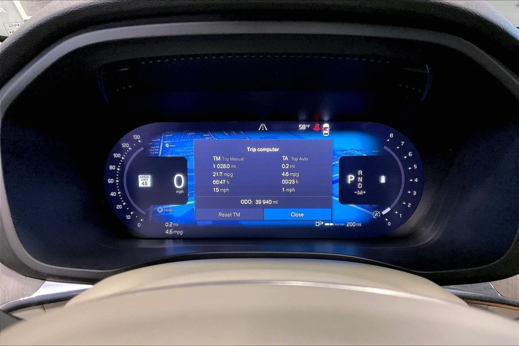 Certified 2023 Volvo XC60 B5 Plus w/ Climate Package AWD/4WD image 14