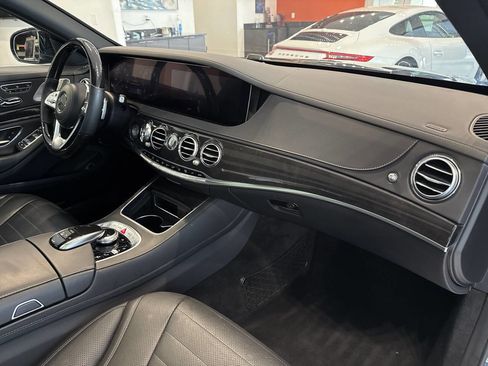 Used 2019 Mercedes-Benz S 560 4MATIC Sedan image 52