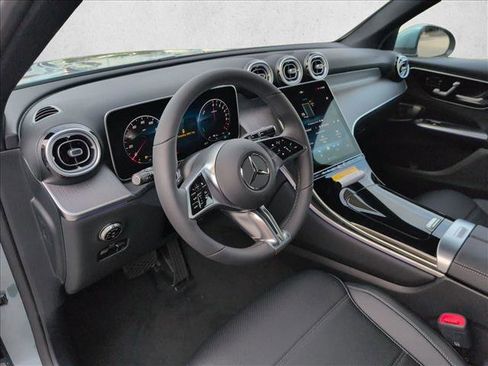 New 2026 Mercedes-Benz GLC 350e 4MATIC image 3