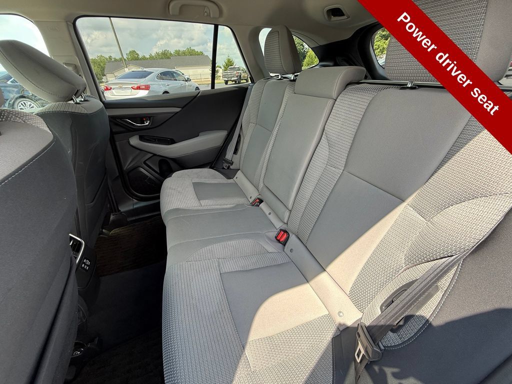 Used 2024 Subaru Outback Premium AWD/4WD image 32