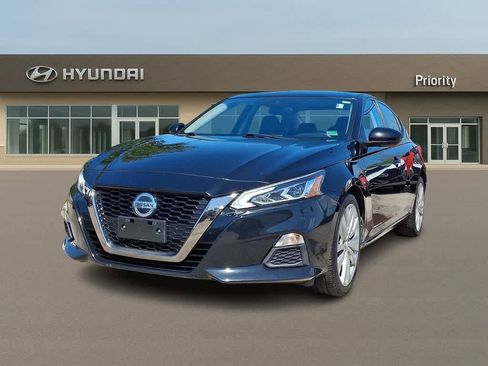 Used 2021 Nissan Altima 2.5 SR AWD/4WD image 1