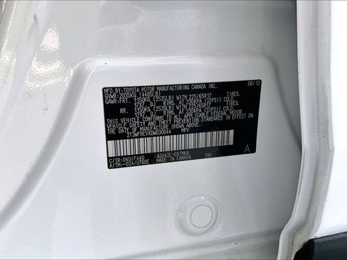 Used 2013 Toyota RAV4 XLE FWD image 19