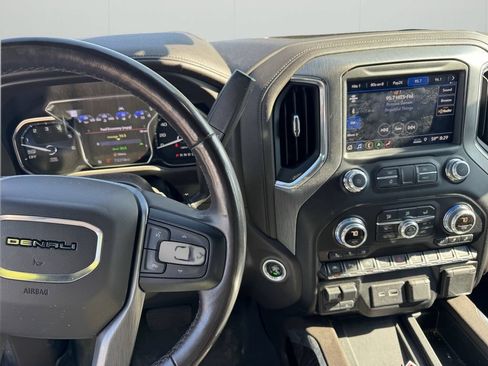 Used 2019 GMC Sierra 1500 Denali w/ Technology Package AWD/4WD image 11