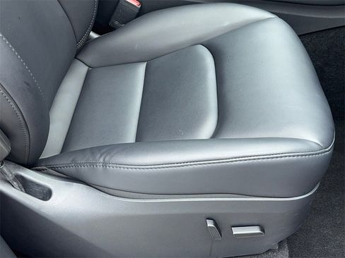 Used 2023 Tesla Model Y 2WD image 49