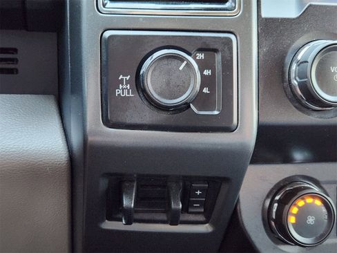 Used 2022 Ford F350 XLT w/ XLT Value Package image 29