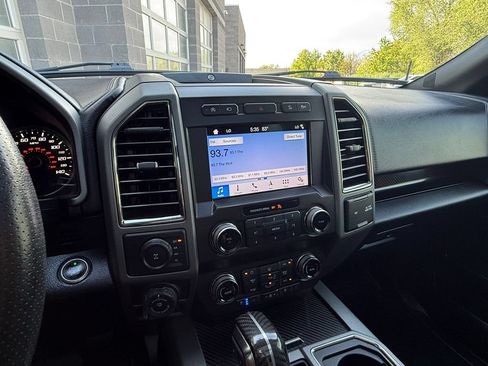 Used 2019 Ford F150 Raptor w/ Equipment Group 802A Luxury AWD/4WD image 27