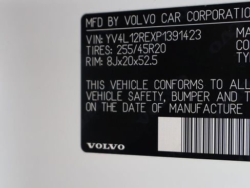 Used 2023 Volvo XC60 B5 Plus w/ Protection Package Premier AWD/4WD image 53