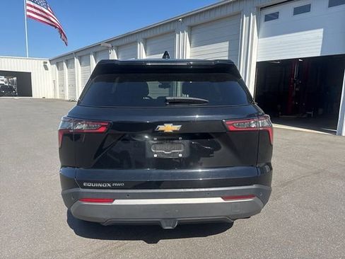 Used 2025 Chevrolet Equinox LT image 7