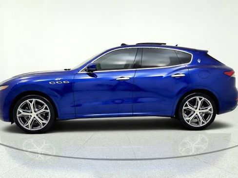 Used 2023 Maserati Levante GT AWD/4WD image 5