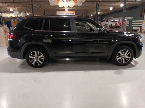 Used 2022 Volkswagen Atlas SE FWD image 6