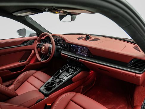 Used 2026 Porsche 911 Carrera GTS RWD image 50