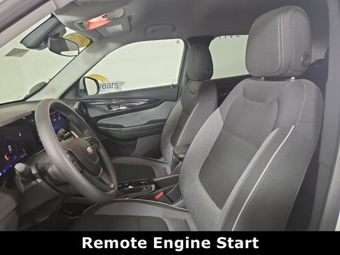 Certified 2025 Chevrolet TrailBlazer LT FWD image 11