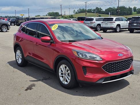 Used 2021 Ford Escape SE image 7