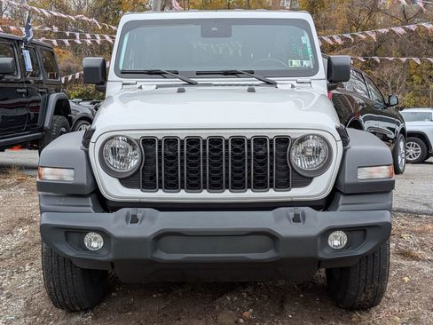 Used 2024 Jeep Wrangler Sport S image 3