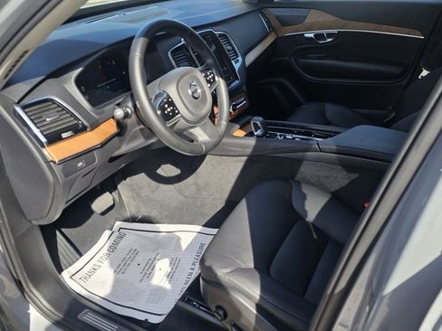 Certified 2025 Volvo XC90 B6 Plus w/ Protection Package image 17