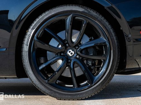 Used 2023 Bentley Continental GT V8 image 9