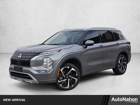 Used 2022 Mitsubishi Outlander SEL image 1