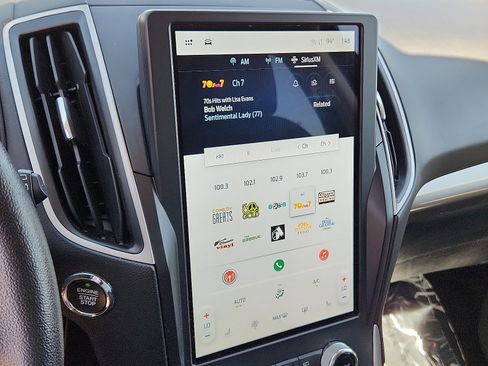 Used 2024 Ford Edge SEL image 15