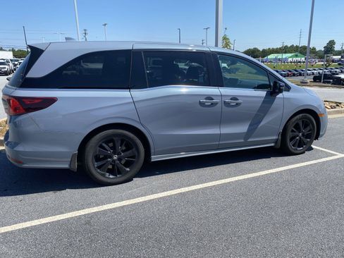 Used 2023 Honda Odyssey Sport image 8