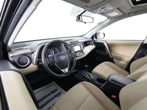 Used 2013 Toyota RAV4 XLE image 10
