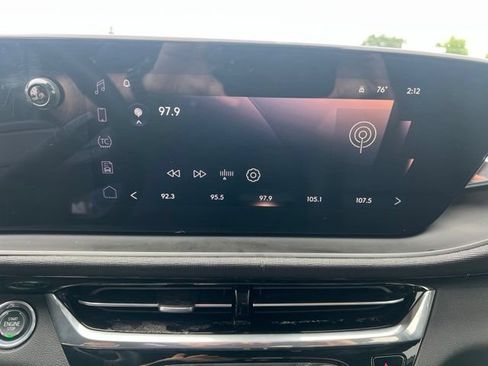 Used 2024 Buick Envista Sport Touring w/ Convenience I Package FWD image 28