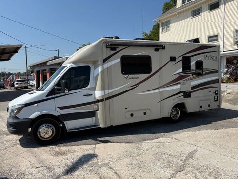 Used 2015 Mercedes-Benz Sprinter 3500 image 1