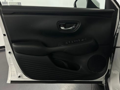 New 2026 Honda HR-V LX image 22