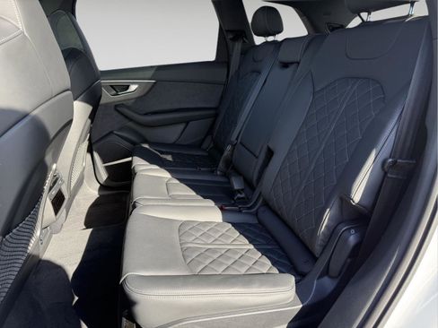 New 2026 Audi SQ7 Premium Plus image 21