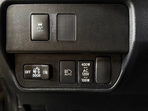 Used 2021 Toyota Tacoma TRD Sport AWD/4WD image 13