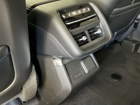 New 2026 Cadillac Lyriq V image 30