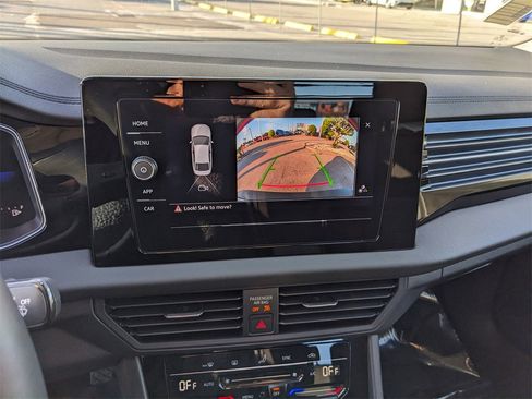 Certified 2025 Volkswagen Jetta S image 23