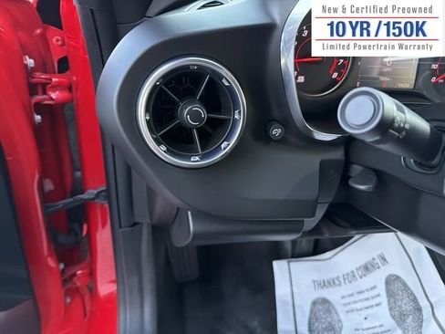 Used 2021 Chevrolet Camaro LT image 17