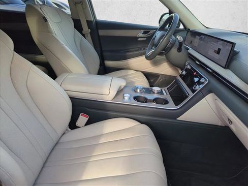 Used 2025 Genesis GV80 2.5T Advanced AWD/4WD image 23