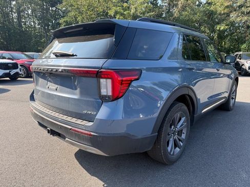 Used 2025 Ford Explorer Active w/ Active Comfort Package AWD/4WD image 6