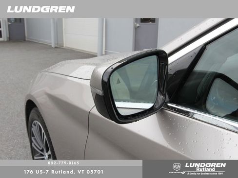 Used 2019 BMW 540i xDrive image 48