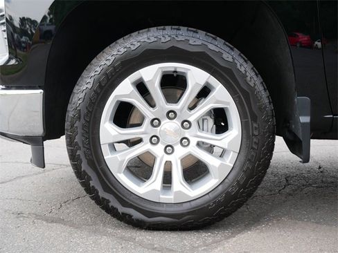 Used 2023 Chevrolet Silverado 1500 LTZ w/ LTZ Premium Package image 9