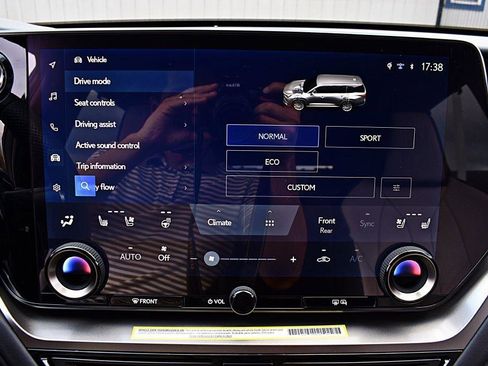 Used 2024 Lexus TX 500h AWD w/ Technology Package image 38