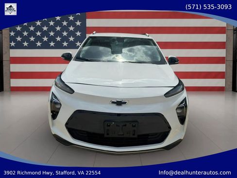 Used 2023 Chevrolet Bolt EUV LT FWD image 2