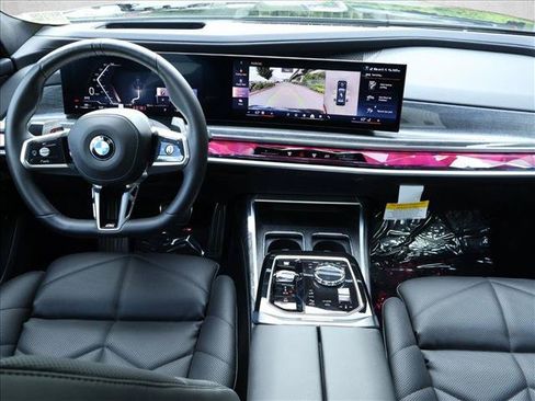 Certified 2025 BMW 740i xDrive AWD/4WD image 25